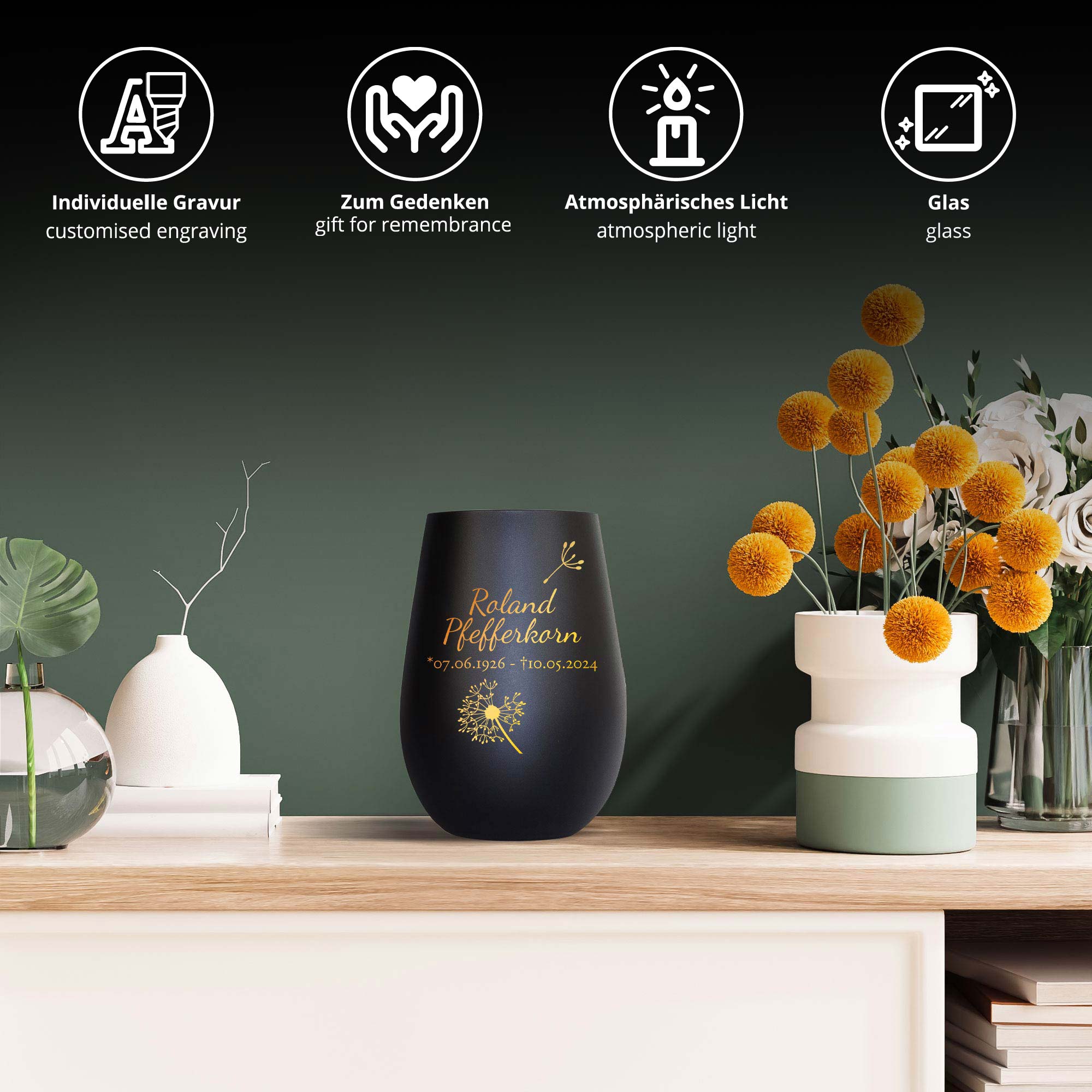 Personalisiertes Windlicht mit Trauerblume - Schwarz Gold Personalisiertes Windlicht mit Trauerblume - Schwarz Gold