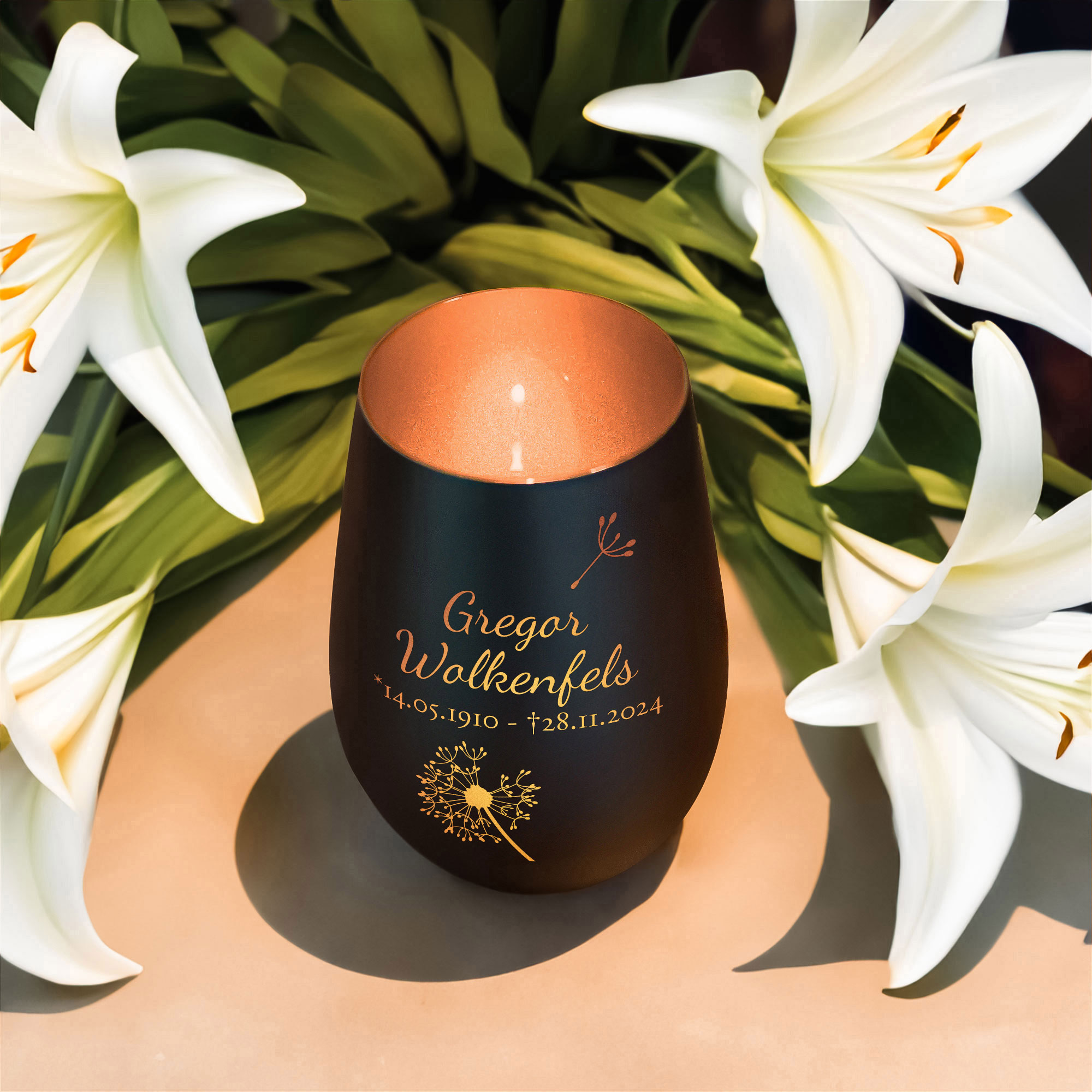 Personalisiertes Windlicht mit Trauerblume - Schwarz Bronze Personalisiertes Windlicht mit Trauerblume - Schwarz Bronze