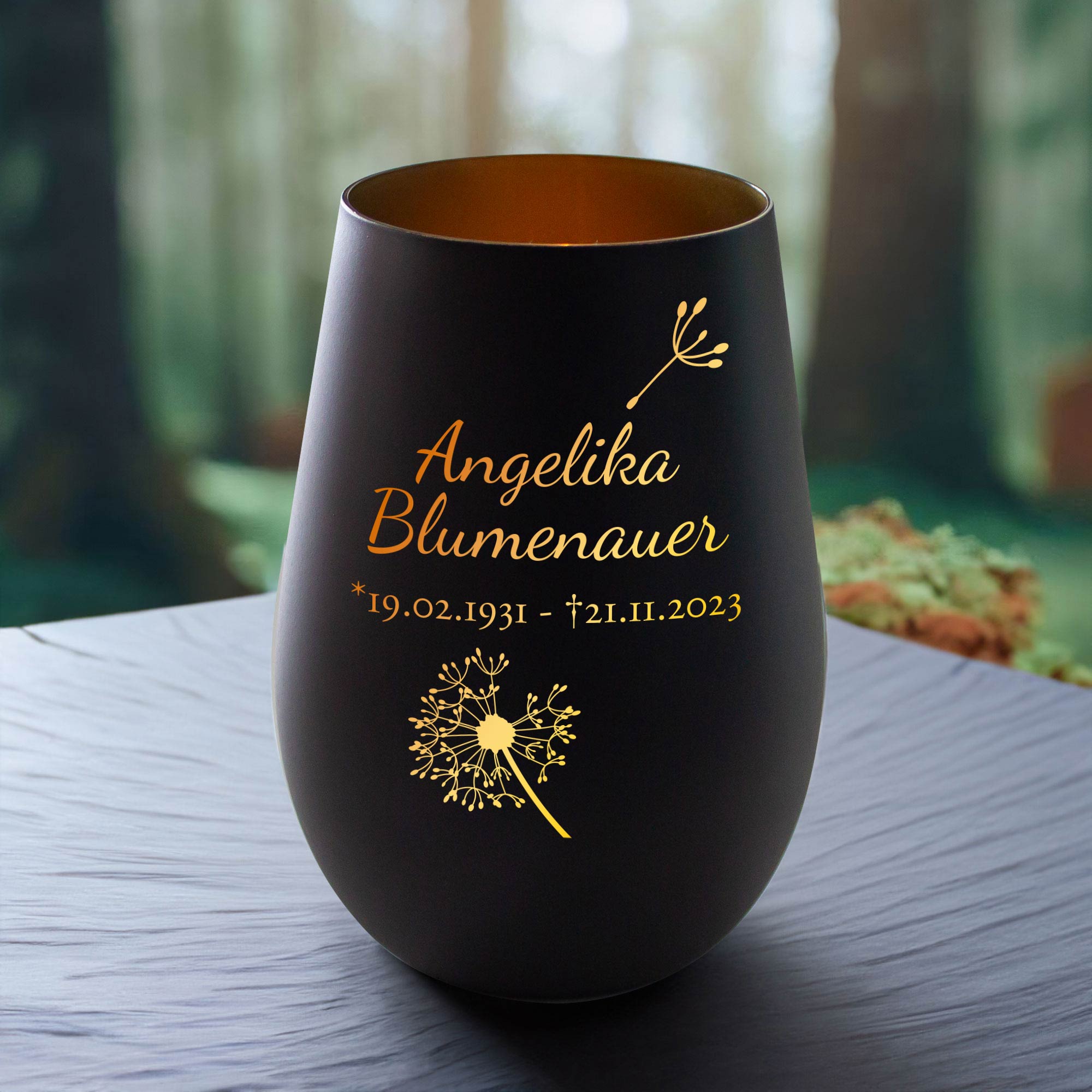 Personalisiertes Windlicht mit Trauerblume - Schwarz Gold
